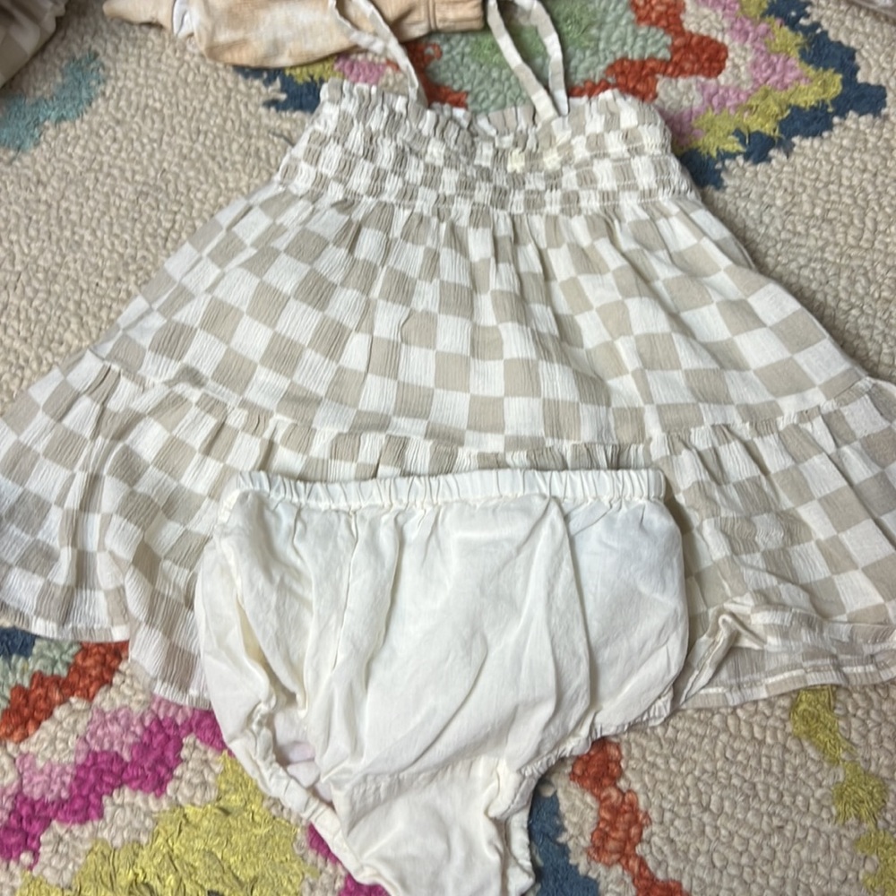 ***SOLD*** Baby gap bundle - Picture 4 of 5
